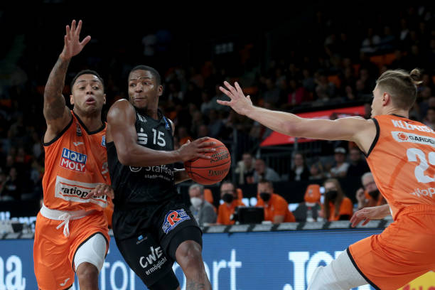 影响下的凝 影响下的凝